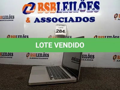 LOTE 284 - 01 MACBOOK PRO SEM FONTE. (NO ESTADO) ATENÇÃO! FAZER A VISITAÇÃO ANTES DE ARREMATAR, NÃO SABEMOS SE FUNCIONA. LEILÃO NÃO TEM GARANTIA E NEM DEVOLUÇÃO, SUJEITO A POSSÍVEIS AVARIAS VISÍVEIS/OCULTAS E/OU AUSÊNCIA DE COMPONENTES.