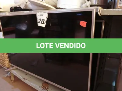 LOTE 228 - 02 TVS 42” POLEGADAS PHILCO C/AVARIAS. (NO ESTADO) ATENÇÃO! FAZER A VISITAÇÃO ANTES DE ARREMATAR, NÃO SABEMOS SE FUNCIONA. LEILÃO NÃO TEM GARANTIA E NEM DEVOLUÇÃO, SUJEITO A POSSÍVEIS AVARIAS VISÍVEIS/OCULTAS E/OU AUSÊNCIA DE COMPONENTES.