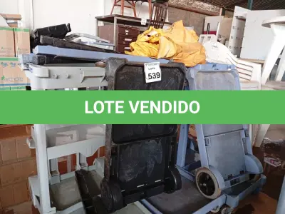 LOTE 539 - 03 CARRINHOS P/ LIMPEZA INCOMPLETOS. (NO ESTADO) ATENÇÃO! FAZER A VISITAÇÃO ANTES DE ARREMATAR, NÃO SABEMOS SE FUNCIONA. LEILÃO NÃO TEM GARANTIA E NEM DEVOLUÇÃO, SUJEITO A POSSÍVEIS AVARIAS VISÍVEIS/OCULTAS E/OU AUSÊNCIA DE COMPONENTES.