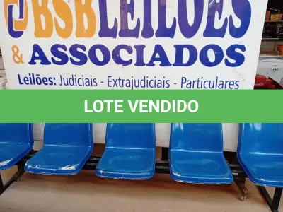 LOTE 492 - 01 LONGARINA. (NO ESTADO) ATENÇÃO! FAZER A VISITAÇÃO ANTES DE ARREMATAR, NÃO SABEMOS SE FUNCIONA. LEILÃO NÃO TEM GARANTIA E NEM DEVOLUÇÃO, SUJEITO A POSSÍVEIS AVARIAS VISÍVEIS/OCULTAS E/OU AUSÊNCIA DE COMPONENTES.