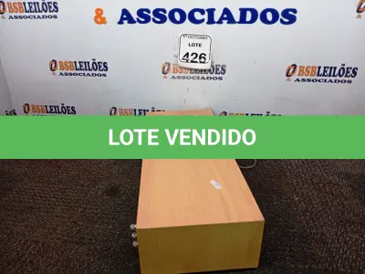 LOTE 426 - 01 STÉREO AM/FM (NO ESTADO) ATENÇÃO! FAZER A VISITAÇÃO ANTES DE ARREMATAR, NÃO SABEMOS SE FUNCIONA. LEILÃO NÃO TEM GARANTIA E NEM DEVOLUÇÃO, SUJEITO A POSSÍVEIS AVARIAS VISÍVEIS/OCULTAS E/OU AUSÊNCIA DE COMPONENTES.