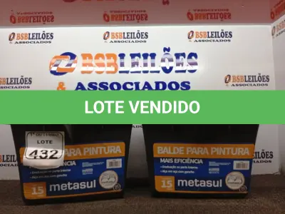 LOTE 432 - 02 BALDES P/ PINTURA. (NO ESTADO) ATENÇÃO! FAZER A VISITAÇÃO ANTES DE ARREMATAR, NÃO SABEMOS SE FUNCIONA. LEILÃO NÃO TEM GARANTIA E NEM DEVOLUÇÃO, SUJEITO A POSSÍVEIS AVARIAS VISÍVEIS/OCULTAS E/OU AUSÊNCIA DE COMPONENTES.