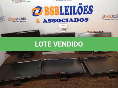 LOTE 004 - 06 MONITORES MARCAS E MODELOS DIVERSOS.  (NO ESTADO) ATENÇÃO! FAZER A VISITAÇÃO ANTES DE ARREMATAR, NÃO SABEMOS SE FUNCIONA. LEILÃO NÃO TEM GARANTIA E NEM DEVOLUÇÃO, SUJEITO A POSSÍVEIS AVARIAS VISÍVEIS/OCULTAS E/OU AUSÊNCIA DE COMPONENTES.