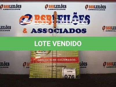LOTE 076 - 01 GRELHA PARA CHURRASCO 39X29CM. (NO ESTADO) ATENÇÃO! FAZER A VISITAÇÃO ANTES DE ARREMATAR, NÃO SABEMOS SE FUNCIONA. LEILÃO NÃO TEM GARANTIA E NEM DEVOLUÇÃO, SUJEITO A POSSÍVEIS AVARIAS VISÍVEIS/OCULTAS E/OU AUSÊNCIA DE COMPONENTES.