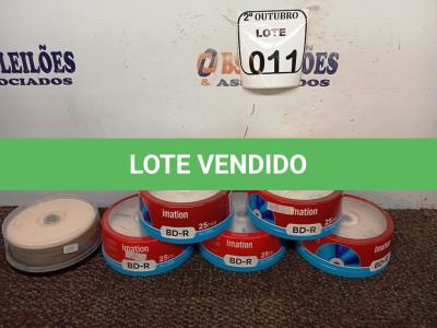 LOTE 011 - 01 LOTE COM APROXIMADAMENTE 150 CDS MÍDIAS VIRGENS. (NO ESTADO) ATENÇÃO! FAZER A VISITAÇÃO ANTES DE ARREMATAR, NÃO SABEMOS SE FUNCIONA. LEILÃO NÃO TEM GARANTIA E NEM DEVOLUÇÃO, SUJEITO A POSSÍVEIS AVARIAS VISÍVEIS/OCULTAS E/OU AUSÊNCIA DE COMPONENTES.