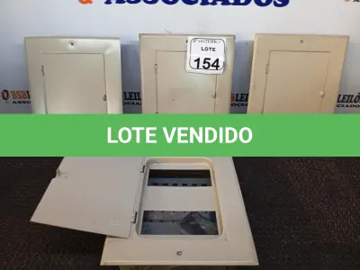 LOTE 154 - 04 CAIXAS DE DISTRIBUIÇÃO ELÉTRICA C 12 CIRCUITOS DE EMBUTIR. (NO ESTADO) ATENÇÃO! FAZER A VISITAÇÃO ANTES DE ARREMATAR, NÃO SABEMOS SE FUNCIONA. LEILÃO NÃO TEM GARANTIA E NEM DEVOLUÇÃO, SUJEITO A POSSÍVEIS AVARIAS VISÍVEIS/OCULTAS E/OU AUSÊNCIA DE COMPONENTES.
