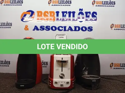 LOTE 175 - 02 CAFETEIRAS DOLCE GUSTO E 01 TORRADEIRA. (NO ESTADO) ATENÇÃO! FAZER A VISITAÇÃO ANTES DE ARREMATAR, NÃO SABEMOS SE FUNCIONA. LEILÃO NÃO TEM GARANTIA E NEM DEVOLUÇÃO, SUJEITO A POSSÍVEIS AVARIAS VISÍVEIS/OCULTAS E/OU AUSÊNCIA DE COMPONENTES.