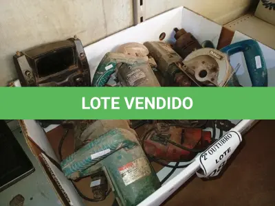 LOTE 089 - 01 LOTE COM DIVERSAS PARAFUSADEIRAS E MAKITA PARA   RETIRADA DE PEÇAS. (NO ESTADO) ATENÇÃO! FAZER A VISITAÇÃO ANTES DE ARREMATAR, NÃO SABEMOS SE FUNCIONA. LEILÃO NÃO TEM GARANTIA E NEM DEVOLUÇÃO, SUJEITO A POSSÍVEIS AVARIAS VISÍVEIS/OCULTAS E/OU AUSÊNCIA DE COMPONENTES.