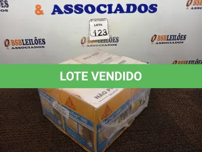 LOTE 123 - 02 CAIXAS DE SIKATOP-100 REVESTIMENTO IMPERMEABILIZANTE. (NO ESTADO) ATENÇÃO! FAZER A VISITAÇÃO ANTES DE ARREMATAR, NÃO SABEMOS SE FUNCIONA. LEILÃO NÃO TEM GARANTIA E NEM DEVOLUÇÃO, SUJEITO A POSSÍVEIS AVARIAS VISÍVEIS/OCULTAS E/OU AUSÊNCIA DE COMPONENTES.