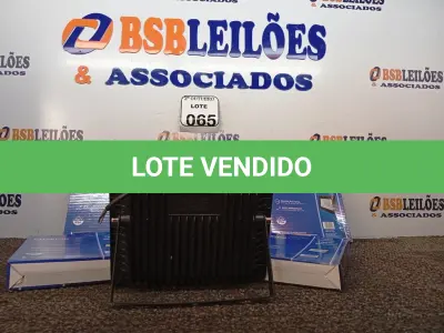 LOTE 065 - 05 REFLETORES LED AMBIENTE EXTERNO100W. (NO ESTADO) ATENÇÃO! FAZER A VISITAÇÃO ANTES DE ARREMATAR, NÃO SABEMOS SE FUNCIONA. LEILÃO NÃO TEM GARANTIA E NEM DEVOLUÇÃO, SUJEITO A POSSÍVEIS AVARIAS VISÍVEIS/OCULTAS E/OU AUSÊNCIA DE COMPONENTES.