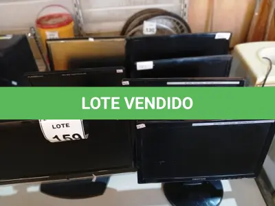 LOTE 159 - 07 MONITORES LCD MARCAS E MODELOS DIVERSOS. (NO ESTADO) ATENÇÃO! FAZER A VISITAÇÃO ANTES DE ARREMATAR, NÃO SABEMOS SE FUNCIONA. LEILÃO NÃO TEM GARANTIA E NEM DEVOLUÇÃO, SUJEITO A POSSÍVEIS AVARIAS VISÍVEIS/OCULTAS E/OU AUSÊNCIA DE COMPONENTES.