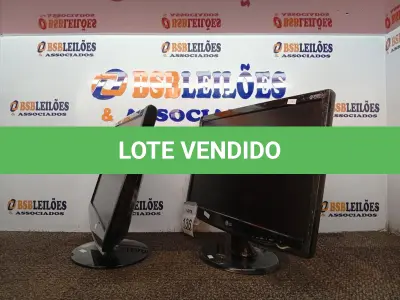 LOTE 136 - 02 MONITORES MARCAS SAMSUNG E LG. (NO ESTADO) ATENÇÃO! FAZER A VISITAÇÃO ANTES DE ARREMATAR, NÃO SABEMOS SE FUNCIONA. LEILÃO NÃO TEM GARANTIA E NEM DEVOLUÇÃO, SUJEITO A POSSÍVEIS AVARIAS VISÍVEIS/OCULTAS E/OU AUSÊNCIA DE COMPONENTES.