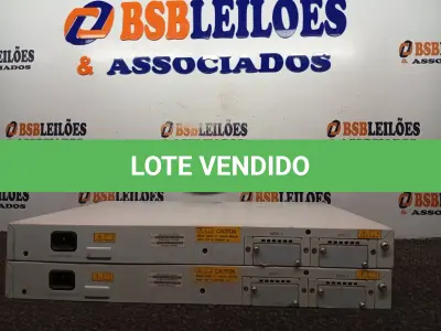 LOTE 101 - 02 SWITCHES COM 24 PORTAS EM CADA. (NO ESTADO) ATENÇÃO! FAZER A VISITAÇÃO ANTES DE ARREMATAR, NÃO SABEMOS SE FUNCIONA. LEILÃO NÃO TEM GARANTIA E NEM DEVOLUÇÃO, SUJEITO A POSSÍVEIS AVARIAS VISÍVEIS/OCULTAS E/OU AUSÊNCIA DE COMPONENTES.