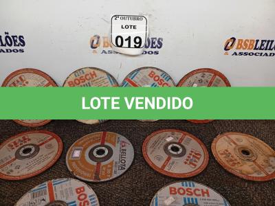 LOTE 019 - 10 DISCOS DE DESBASTE DIVERSOS. (NO ESTADO) ATENÇÃO! FAZER A VISITAÇÃO ANTES DE ARREMATAR, NÃO SABEMOS SE FUNCIONA. LEILÃO NÃO TEM GARANTIA E NEM DEVOLUÇÃO, SUJEITO A POSSÍVEIS AVARIAS VISÍVEIS/OCULTAS E/OU AUSÊNCIA DE COMPONENTES.
