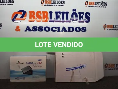 LOTE 036 - 01 CASE PARA HD E 01 ROTEADOR TP LINK. (NO ESTADO) ATENÇÃO! FAZER A VISITAÇÃO ANTES DE ARREMATAR, NÃO SABEMOS SE FUNCIONA. LEILÃO NÃO TEM GARANTIA E NEM DEVOLUÇÃO, SUJEITO A POSSÍVEIS AVARIAS VISÍVEIS/OCULTAS E/OU AUSÊNCIA DE COMPONENTES.
