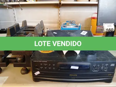 LOTE 162 - 01 TOCA CDS MARCA PHILIPS, 01 CONVERSOR, 04 CARRINHOS PARA CPU E 01 PRENSA DE MANDRIL. (NO ESTADO) ATENÇÃO! FAZER A VISITAÇÃO ANTES DE ARREMATAR, NÃO SABEMOS SE FUNCIONA. LEILÃO NÃO TEM GARANTIA E NEM DEVOLUÇÃO, SUJEITO A POSSÍVEIS AVARIAS VISÍVEIS/OCULTAS E/OU AUSÊNCIA DE COMPONENTES.