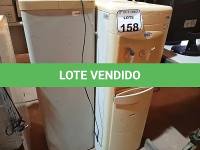 LOTE 158 - 03 BEBEDOUROS PARA GARRAFÃO. (NO ESTADO) ATENÇÃO! FAZER A VISITAÇÃO ANTES DE ARREMATAR, NÃO SABEMOS SE FUNCIONA. LEILÃO NÃO TEM GARANTIA E NEM DEVOLUÇÃO, SUJEITO A POSSÍVEIS AVARIAS VISÍVEIS/OCULTAS E/OU AUSÊNCIA DE COMPONENTES.