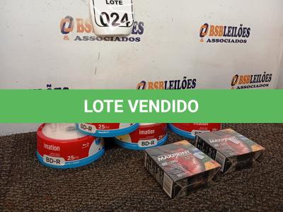LOTE 024 - 01 LOTE COM APROXIMADAMENTE 100 CDS MÍDIAS VIRGENS E 02 MAXPRINT MF-2HD. (NO ESTADO) ATENÇÃO! FAZER A VISITAÇÃO ANTES DE ARREMATAR, NÃO SABEMOS SE FUNCIONA. LEILÃO NÃO TEM GARANTIA E NEM DEVOLUÇÃO, SUJEITO A POSSÍVEIS AVARIAS VISÍVEIS/OCULTAS E/OU AUSÊNCIA DE COMPONENTES.