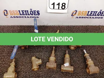 LOTE 118 - 07 REGISTROS EM METAL DIVERSOS E 02 TEZ EM METAL. (NO ESTADO) ATENÇÃO! FAZER A VISITAÇÃO ANTES DE ARREMATAR, NÃO SABEMOS SE FUNCIONA. LEILÃO NÃO TEM GARANTIA E NEM DEVOLUÇÃO, SUJEITO A POSSÍVEIS AVARIAS VISÍVEIS/OCULTAS E/OU AUSÊNCIA DE COMPONENTES.