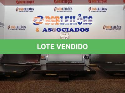 LOTE 001 - 06 MONITORES MARCAS E MODELOS DIVERSOS.  (NO ESTADO) ATENÇÃO! FAZER A VISITAÇÃO ANTES DE ARREMATAR, NÃO SABEMOS SE FUNCIONA. LEILÃO NÃO TEM GARANTIA E NEM DEVOLUÇÃO, SUJEITO A POSSÍVEIS AVARIAS VISÍVEIS/OCULTAS E/OU AUSÊNCIA DE COMPONENTES.