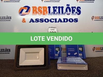 LOTE 022 - 05 REFLETORES LED AMBIENTE EXTERNO100W. (NO ESTADO) ATENÇÃO! FAZER A VISITAÇÃO ANTES DE ARREMATAR, NÃO SABEMOS SE FUNCIONA. LEILÃO NÃO TEM GARANTIA E NEM DEVOLUÇÃO, SUJEITO A POSSÍVEIS AVARIAS VISÍVEIS/OCULTAS E/OU AUSÊNCIA DE COMPONENTES.