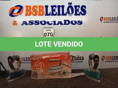 LOTE 070 - 03 FERROS DE PASSAR ROUPAS A GÁS. (NO ESTADO) ATENÇÃO! FAZER A VISITAÇÃO ANTES DE ARREMATAR, NÃO SABEMOS SE FUNCIONA. LEILÃO NÃO TEM GARANTIA E NEM DEVOLUÇÃO, SUJEITO A POSSÍVEIS AVARIAS VISÍVEIS/OCULTAS E/OU AUSÊNCIA DE COMPONENTES.
