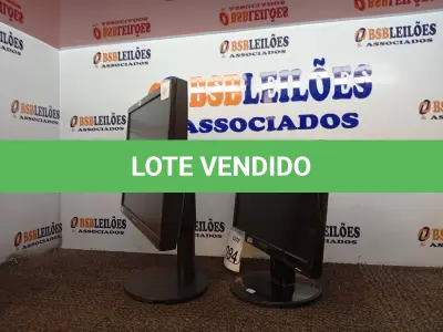 LOTE 094 - 02 MONITORES LCD. (NO ESTADO) ATENÇÃO! FAZER A VISITAÇÃO ANTES DE ARREMATAR, NÃO SABEMOS SE FUNCIONA. LEILÃO NÃO TEM GARANTIA E NEM DEVOLUÇÃO, SUJEITO A POSSÍVEIS AVARIAS VISÍVEIS/OCULTAS E/OU AUSÊNCIA DE COMPONENTES.