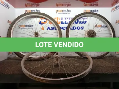 LOTE 130 - 03 AROS P BICICLETA SENDO 02 COM O PNEU. (NO ESTADO) ATENÇÃO! FAZER A VISITAÇÃO ANTES DE ARREMATAR, NÃO SABEMOS SE FUNCIONA. LEILÃO NÃO TEM GARANTIA E NEM DEVOLUÇÃO, SUJEITO A POSSÍVEIS AVARIAS VISÍVEIS/OCULTAS E/OU AUSÊNCIA DE COMPONENTES.