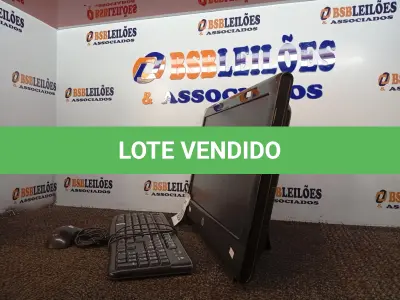 LOTE 088 - 01 PC ALL IN ONE MARCA HP COM TECLADO E MOUSE. (NO ESTADO) ATENÇÃO! FAZER A VISITAÇÃO ANTES DE ARREMATAR, NÃO SABEMOS SE FUNCIONA. LEILÃO NÃO TEM GARANTIA E NEM DEVOLUÇÃO, SUJEITO A POSSÍVEIS AVARIAS VISÍVEIS/OCULTAS E/OU AUSÊNCIA DE COMPONENTES.