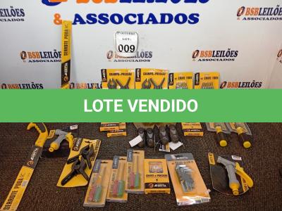 LOTE 009 - 01 LOTE COM DIVERSAS FERRAMENTAS. (NO ESTADO) ATENÇÃO! FAZER A VISITAÇÃO ANTES DE ARREMATAR, NÃO SABEMOS SE FUNCIONA. LEILÃO NÃO TEM GARANTIA E NEM DEVOLUÇÃO, SUJEITO A POSSÍVEIS AVARIAS VISÍVEIS/OCULTAS E/OU AUSÊNCIA DE COMPONENTES.