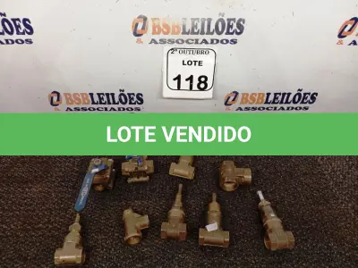LOTE 118 - 07 REGISTROS EM METAL DIVERSOS E 02 TEZ EM METAL. (NO ESTADO) ATENÇÃO! FAZER A VISITAÇÃO ANTES DE ARREMATAR, NÃO SABEMOS SE FUNCIONA. LEILÃO NÃO TEM GARANTIA E NEM DEVOLUÇÃO, SUJEITO A POSSÍVEIS AVARIAS VISÍVEIS/OCULTAS E/OU AUSÊNCIA DE COMPONENTES.