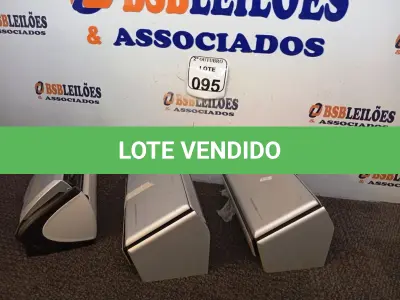 LOTE 095 - 03 SCANNERS MARCA FUJITSU. (NO ESTADO) ATENÇÃO! FAZER A VISITAÇÃO ANTES DE ARREMATAR, NÃO SABEMOS SE FUNCIONA. LEILÃO NÃO TEM GARANTIA E NEM DEVOLUÇÃO, SUJEITO A POSSÍVEIS AVARIAS VISÍVEIS/OCULTAS E/OU AUSÊNCIA DE COMPONENTES.