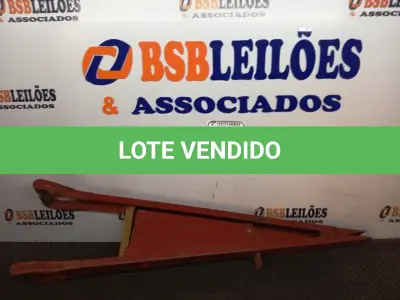 LOTE 074 - 01 PLANTADEIRA MANUAL DE FERRO. (NO ESTADO) ATENÇÃO! FAZER A VISITAÇÃO ANTES DE ARREMATAR, NÃO SABEMOS SE FUNCIONA. LEILÃO NÃO TEM GARANTIA E NEM DEVOLUÇÃO, SUJEITO A POSSÍVEIS AVARIAS VISÍVEIS/OCULTAS E/OU AUSÊNCIA DE COMPONENTES.