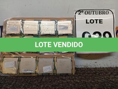 LOTE 029 - 12 PROCESSADORES PARA PC. (NO ESTADO) ATENÇÃO! FAZER A VISITAÇÃO ANTES DE ARREMATAR, NÃO SABEMOS SE FUNCIONA. LEILÃO NÃO TEM GARANTIA E NEM DEVOLUÇÃO, SUJEITO A POSSÍVEIS AVARIAS VISÍVEIS/OCULTAS E/OU AUSÊNCIA DE COMPONENTES.