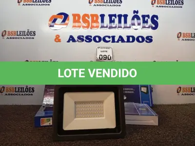 LOTE 090 - 05 REFLETORES LED AMBIENTE EXTERNO100W. (NO ESTADO) ATENÇÃO! FAZER A VISITAÇÃO ANTES DE ARREMATAR, NÃO SABEMOS SE FUNCIONA. LEILÃO NÃO TEM GARANTIA E NEM DEVOLUÇÃO, SUJEITO A POSSÍVEIS AVARIAS VISÍVEIS/OCULTAS E/OU AUSÊNCIA DE COMPONENTES.