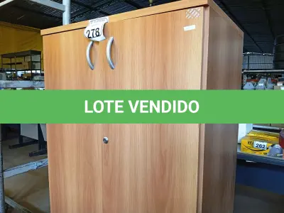 LOTE 278 - 01 ARMÁRIO PARA ESCRITÓRIO 02 PORTAS. (NO ESTADO) ATENÇÃO! FAZER A VISITAÇÃO ANTES DE ARREMATAR, NÃO SABEMOS SE FUNCIONA. LEILÃO NÃO TEM GARANTIA E NEM DEVOLUÇÃO, SUJEITO A POSSÍVEIS AVARIAS VISÍVEIS/OCULTAS E/OU AUSÊNCIA DE COMPONENTES.