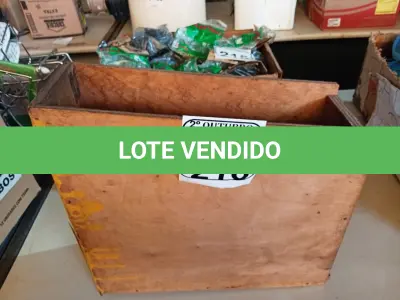 LOTE 216 - 01 LOTE COM GRANDE QUANTIDADE DE PARAFUSOS E PORCAS.  (NO ESTADO) ATENÇÃO! FAZER A VISITAÇÃO ANTES DE ARREMATAR, NÃO SABEMOS SE FUNCIONA. LEILÃO NÃO TEM GARANTIA E NEM DEVOLUÇÃO, SUJEITO A POSSÍVEIS AVARIAS VISÍVEIS/OCULTAS E/OU AUSÊNCIA DE COMPONENTES.