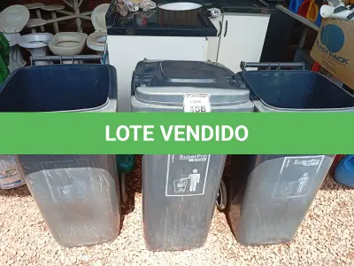 LOTE 466 - 03 LIXEIRAS COR PRETO SENDO 01 COM TAMPA E 01 C/TAMPA COR BRANCO. (NO ESTADO) ATENÇÃO! FAZER A VISITAÇÃO ANTES DE ARREMATAR, NÃO SABEMOS SE FUNCIONA. LEILÃO NÃO TEM GARANTIA E NEM DEVOLUÇÃO, SUJEITO A POSSÍVEIS AVARIAS VISÍVEIS/OCULTAS E/OU AUSÊNCIA DE COMPONENTES.
