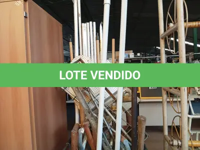 LOTE 281 - 01 SUPORTE DE FERRO E MATERIAIS DIVERSOS. (NO ESTADO) ATENÇÃO! FAZER A VISITAÇÃO ANTES DE ARREMATAR, NÃO SABEMOS SE FUNCIONA. LEILÃO NÃO TEM GARANTIA E NEM DEVOLUÇÃO, SUJEITO A POSSÍVEIS AVARIAS VISÍVEIS/OCULTAS E/OU AUSÊNCIA DE COMPONENTES.