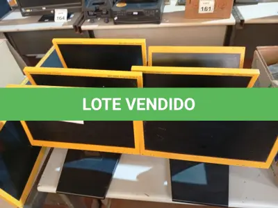 LOTE 222 - 08 MONITORES LCD MARCA CCE PARA RETIRADA DE PEÇAS. (NO ESTADO) ATENÇÃO! FAZER A VISITAÇÃO ANTES DE ARREMATAR, NÃO SABEMOS SE FUNCIONA. LEILÃO NÃO TEM GARANTIA E NEM DEVOLUÇÃO, SUJEITO A POSSÍVEIS AVARIAS VISÍVEIS/OCULTAS E/OU AUSÊNCIA DE COMPONENTES.