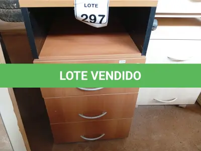LOTE 297 - 0 GAVETEIRO COM 03 GAVETAS CADA. (NO ESTADO) ATENÇÃO! FAZER A VISITAÇÃO ANTES DE ARREMATAR, NÃO SABEMOS SE FUNCIONA. LEILÃO NÃO TEM GARANTIA E NEM DEVOLUÇÃO, SUJEITO A POSSÍVEIS AVARIAS VISÍVEIS/OCULTAS E/OU AUSÊNCIA DE COMPONENTES.