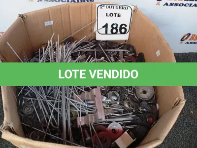 LOTE 186 - 01 LOTE C GRANDE QUANTIDADE DE ARROELAS DE FERRO E MATERIAIS DIVERSOS. (NO ESTADO) ATENÇÃO! FAZER A VISITAÇÃO ANTES DE ARREMATAR, NÃO SABEMOS SE FUNCIONA. LEILÃO NÃO TEM GARANTIA E NEM DEVOLUÇÃO, SUJEITO A POSSÍVEIS AVARIAS VISÍVEIS/OCULTAS E/OU AUSÊNCIA DE COMPONENTES.