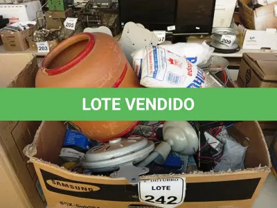LOTE 242 - 01 LOTE COM MATERIAIS DIVERSOS. (NO ESTADO) ATENÇÃO! FAZER A VISITAÇÃO ANTES DE ARREMATAR, NÃO SABEMOS SE FUNCIONA. LEILÃO NÃO TEM GARANTIA E NEM DEVOLUÇÃO, SUJEITO A POSSÍVEIS AVARIAS VISÍVEIS/OCULTAS E/OU AUSÊNCIA DE COMPONENTES.