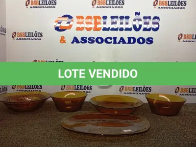 LOTE 384 - 01 CONJUNTO DE TRAVESSAS DURALEX. (NO ESTADO) ATENÇÃO! FAZER A VISITAÇÃO ANTES DE ARREMATAR, NÃO SABEMOS SE FUNCIONA. LEILÃO NÃO TEM GARANTIA E NEM DEVOLUÇÃO, SUJEITO A POSSÍVEIS AVARIAS VISÍVEIS/OCULTAS E/OU AUSÊNCIA DE COMPONENTES.