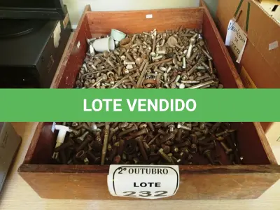 LOTE 232 - 01 LOTE COM GRANDE QUANTIDADE DE PARAFUSOS TAMANHOS DIVERSOS. (NO ESTADO) ATENÇÃO! FAZER A VISITAÇÃO ANTES DE ARREMATAR, NÃO SABEMOS SE FUNCIONA. LEILÃO NÃO TEM GARANTIA E NEM DEVOLUÇÃO, SUJEITO A POSSÍVEIS AVARIAS VISÍVEIS/OCULTAS E/OU AUSÊNCIA DE COMPONENTES.