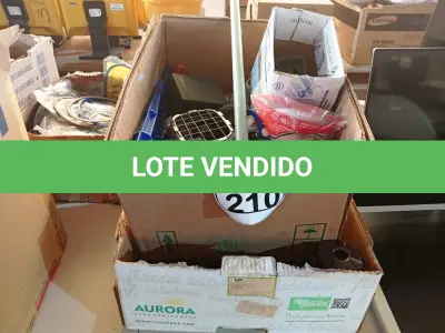 LOTE 210 - 01 LOTE COM DIVERSOS ISOLADORES ROLDANAS E MATERIAIS DIVERSOS. (NO ESTADO) ATENÇÃO! FAZER A VISITAÇÃO ANTES DE ARREMATAR, NÃO SABEMOS SE FUNCIONA. LEILÃO NÃO TEM GARANTIA E NEM DEVOLUÇÃO, SUJEITO A POSSÍVEIS AVARIAS VISÍVEIS/OCULTAS E/OU AUSÊNCIA DE COMPONENTES.