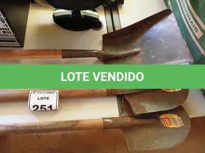 LOTE 251 - 03 PÁS DIVERSAS. (NO ESTADO) ATENÇÃO! FAZER A VISITAÇÃO ANTES DE ARREMATAR, NÃO SABEMOS SE FUNCIONA. LEILÃO NÃO TEM GARANTIA E NEM DEVOLUÇÃO, SUJEITO A POSSÍVEIS AVARIAS VISÍVEIS/OCULTAS E/OU AUSÊNCIA DE COMPONENTES.