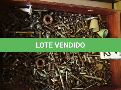 LOTE 232 - 01 LOTE COM GRANDE QUANTIDADE DE PARAFUSOS TAMANHOS DIVERSOS. (NO ESTADO) ATENÇÃO! FAZER A VISITAÇÃO ANTES DE ARREMATAR, NÃO SABEMOS SE FUNCIONA. LEILÃO NÃO TEM GARANTIA E NEM DEVOLUÇÃO, SUJEITO A POSSÍVEIS AVARIAS VISÍVEIS/OCULTAS E/OU AUSÊNCIA DE COMPONENTES.