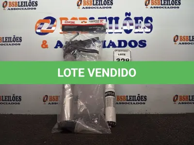 LOTE 328 - 01 APLICADOR DE SILICONE ALUMÍNIO REFORÇADO 15" E 01 PU PARABRISA 600ML (NO ESTADO) ATENÇÃO! FAZER A VISITAÇÃO ANTES DE ARREMATAR, NÃO SABEMOS SE FUNCIONA. LEILÃO NÃO TEM GARANTIA E NEM DEVOLUÇÃO, SUJEITO A POSSÍVEIS AVARIAS VISÍVEIS/OCULTAS E/OU AUSÊNCIA DE COMPONENTES.