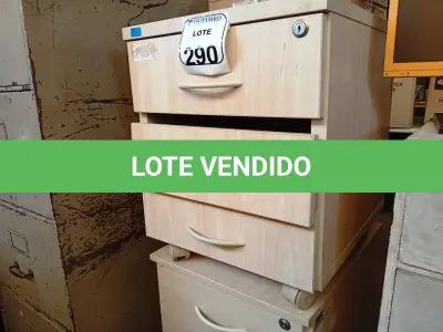 LOTE 290 - 02 GAVETEIROS COM 03 GAVETAS CADA. (NO ESTADO) ATENÇÃO! FAZER A VISITAÇÃO ANTES DE ARREMATAR, NÃO SABEMOS SE FUNCIONA. LEILÃO NÃO TEM GARANTIA E NEM DEVOLUÇÃO, SUJEITO A POSSÍVEIS AVARIAS VISÍVEIS/OCULTAS E/OU AUSÊNCIA DE COMPONENTES.